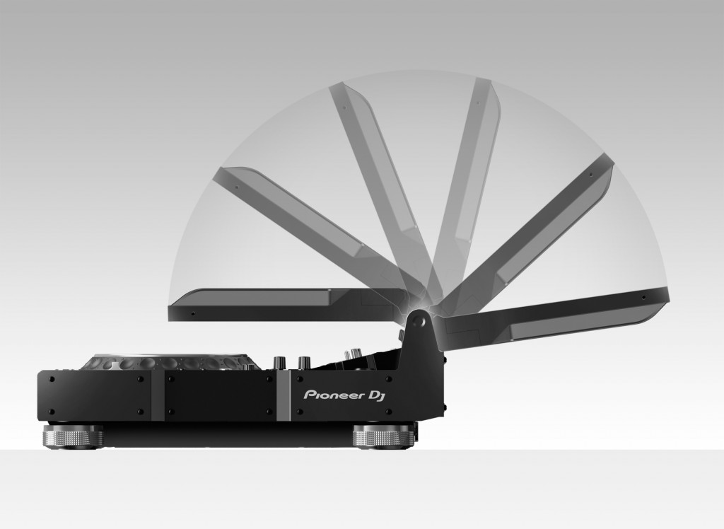 Pioneer DJ presenta su sistema Tour1 4 CDJ-TOUR1_tilt_low_0513