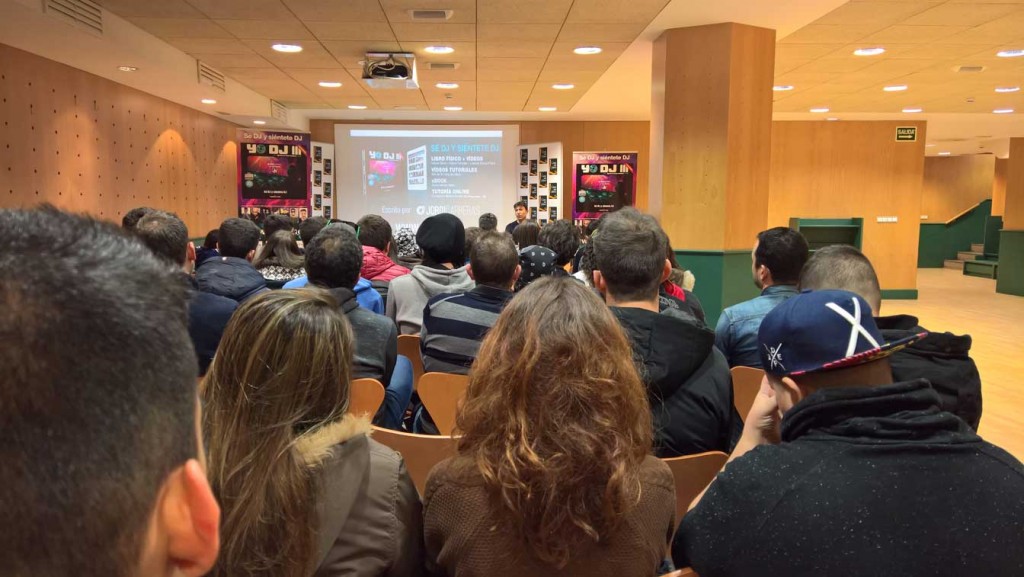 ¡Éxito de la masterclass Yo DJ III en Vigo! 2 redu-WP_20170119_19_11_15_Pro