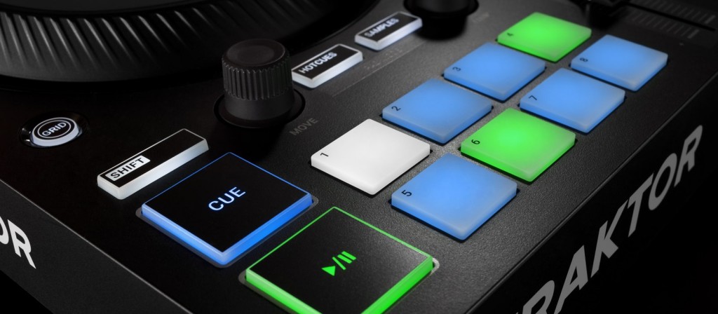 TRAKTOR KONTROL S2. Sonido enorme, tamaño portable. 5 traktor s2