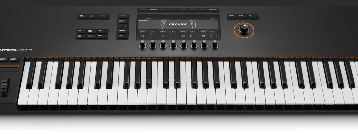 Teclado Kontrol S61 mostrando Circular en su pantalla y la Light Guide