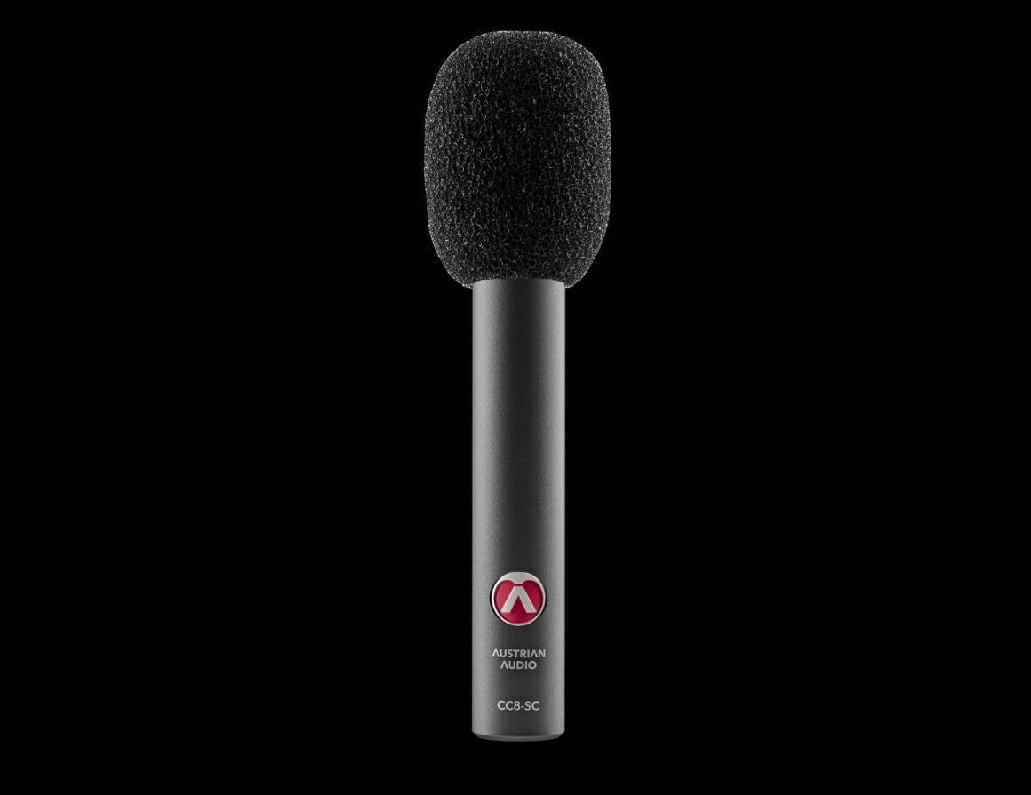 Micrófono Austrian Audio CC8-SC con filtro antiviento instalado