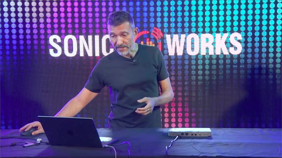 David Amo presenta el Alphatheta Chordcat y Ableton Live durante el tutorial de sonicaWorks