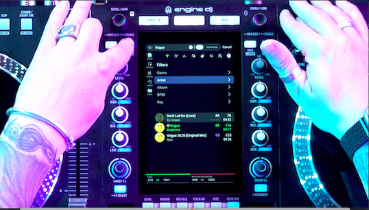 RANE SYSTEM ONE Engine DJ mostrando la navegación por artista y filtros en modo standalone
